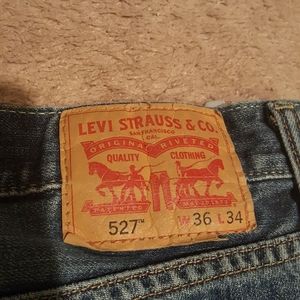 Mens Levis blue jeans
